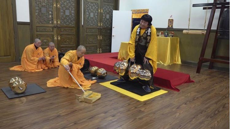世界佛教教皇H.H.Dorje Chang Buddha III單手勾提437.2磅金剛杵-图片2